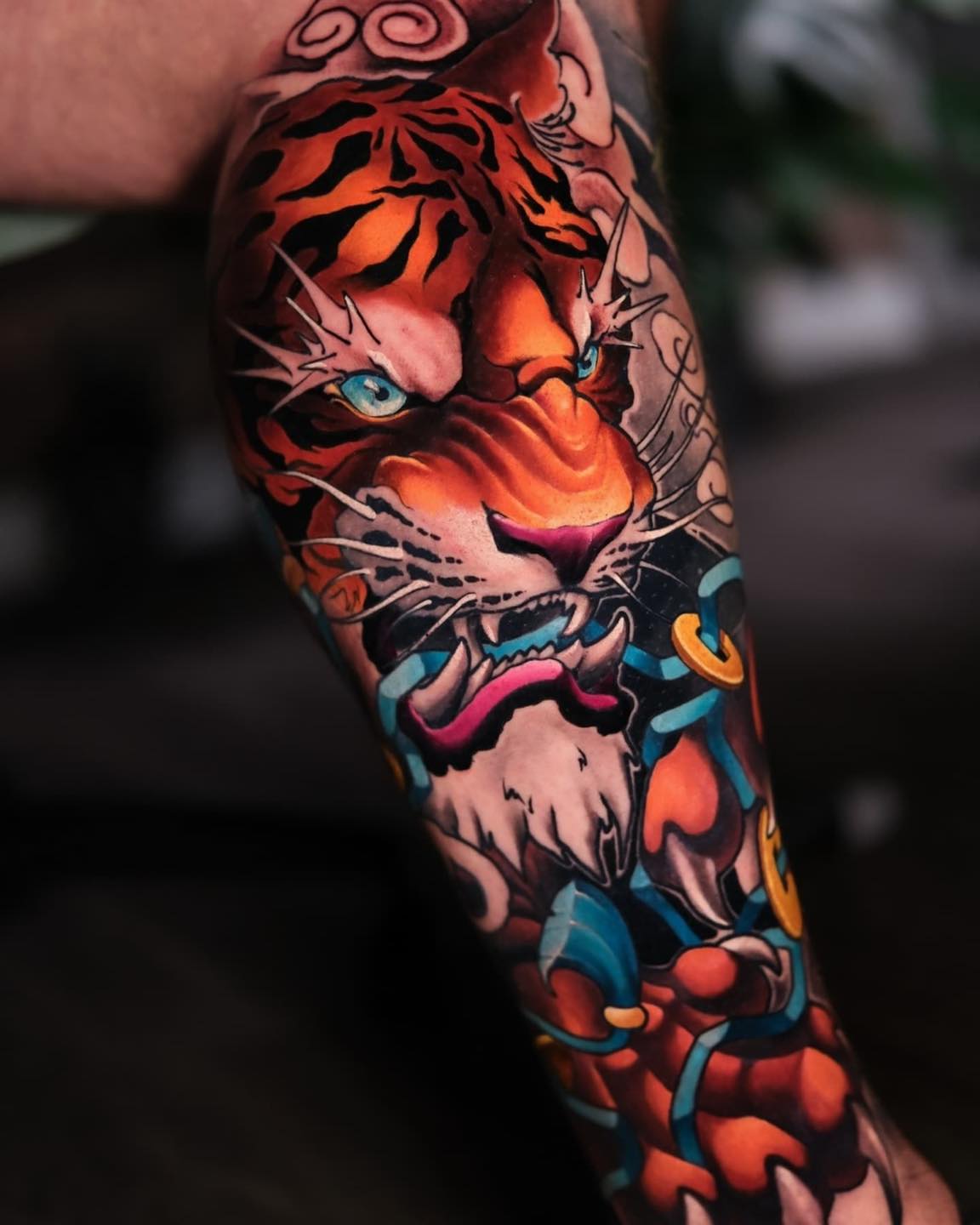 Neo-traditioneller Tiger in Farbe